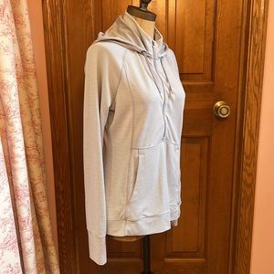 EUC ATHLETA gray/white half zip hoodie Size m